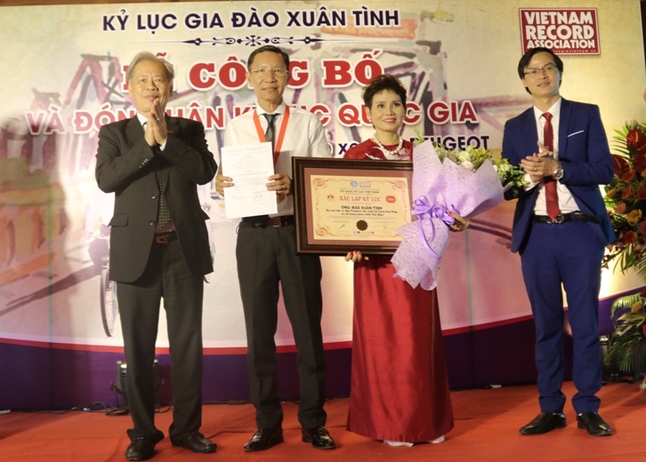 Xe đạp cổ Peugeot về với Bảo tàng Lịch sử quốc gia Việt Nam